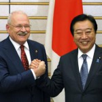 Japonský premiér Jošihiko Noda s Ivanom Gašparovičom