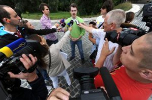 Tomáš Mikulec (v zelenom), podpredseda OZ Nie ropovodu