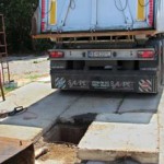 Výstup z tunela slúžil hneď na nakládku tovaru na autá