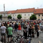Zhromaždenie na podporu Mons. Róberta Bezáka