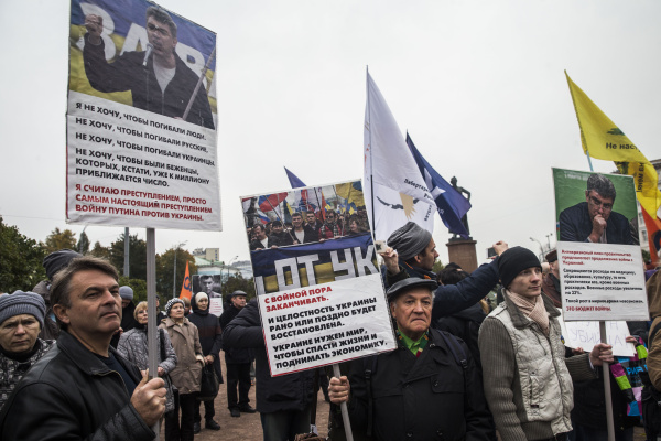 Demonstracia v Moskve proti bombardovaniu v Syrii4