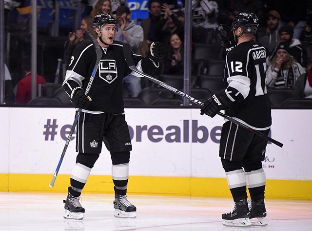 Brayden McNabb,  Marián Gáborík gól oslava