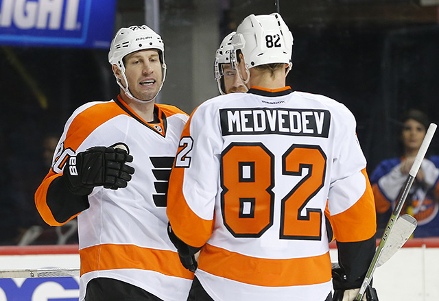 R.J. Umberger, Jevgenij Medvedev
