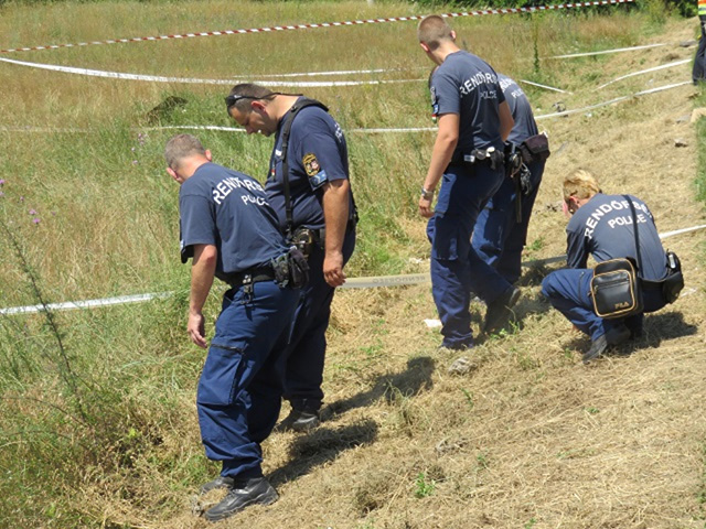 ostré náboje na diaľnici M1 po zrážke dvoch nákladných áut so slovenskými evidenčnými číslami