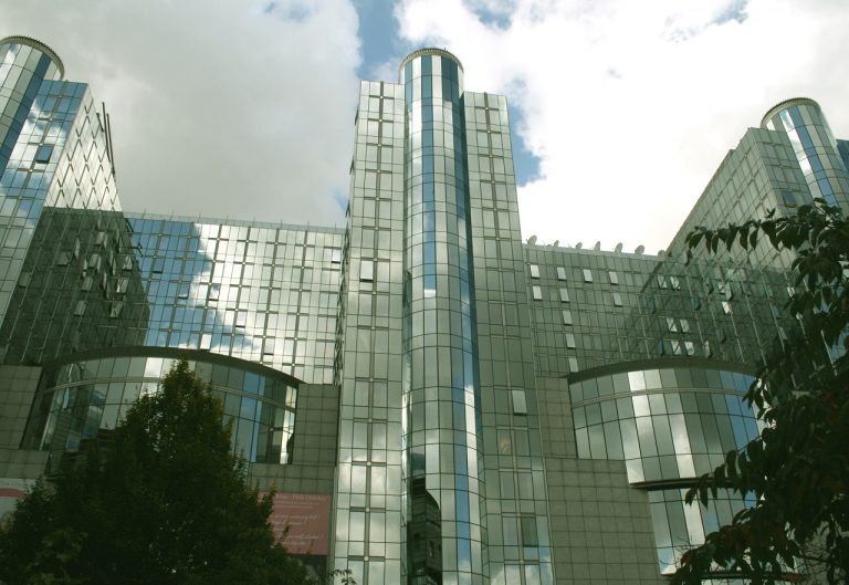 pohľad bruselská budova sídlo Európsky parlament EP