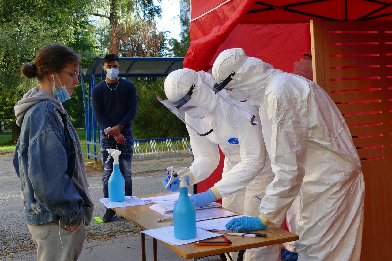 test, študenti, Covid-19