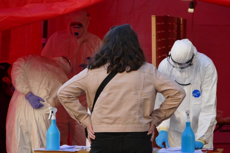 test, covid-19, cestovanie