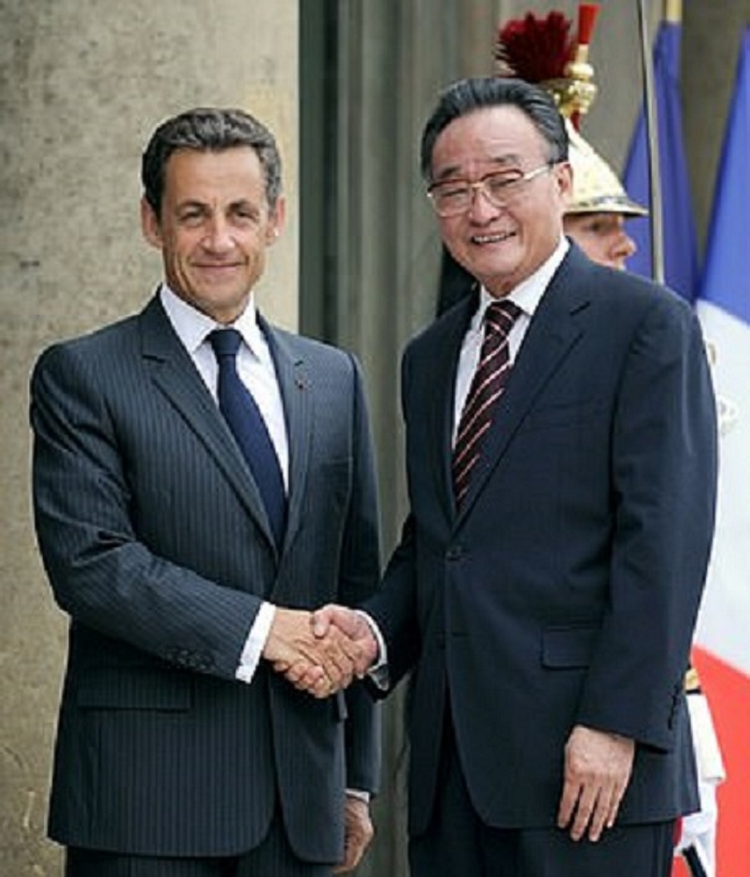 Wu Banggu s bývalým francúzskym prezidentom Sarkozym