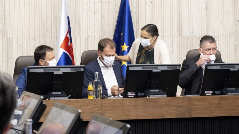schôdza vlády vláda zasadnutie