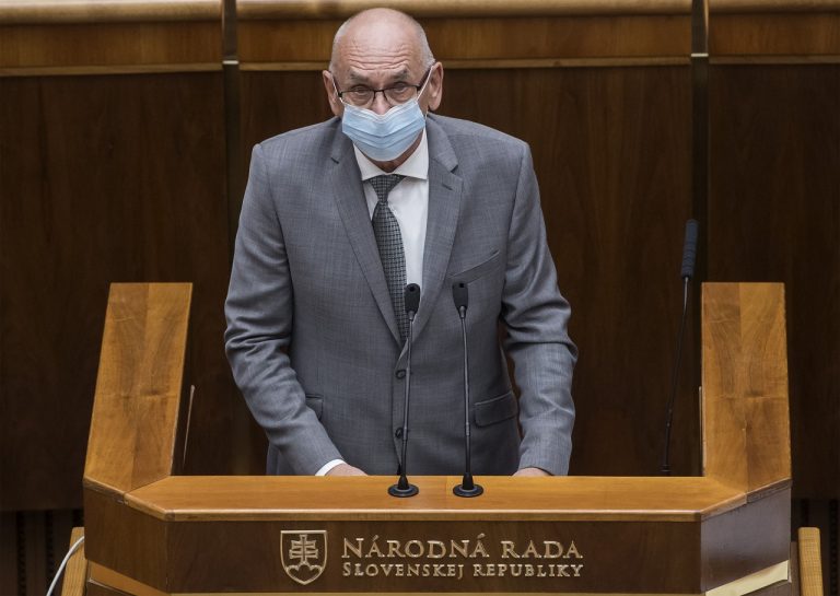 NKÚ SR Karol Mitrík