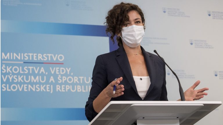 Lucia Ďuriš Nicholsonová