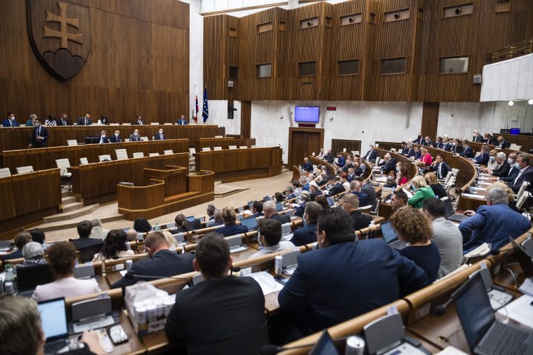 nrsr parlament poslanci