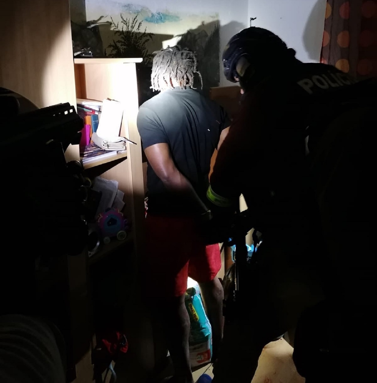  V Krompachoch zadržala polícia medzinárodne hľadaného Afričana