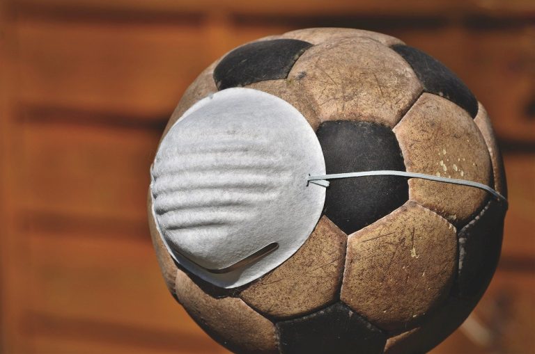 koronavírus, futbal