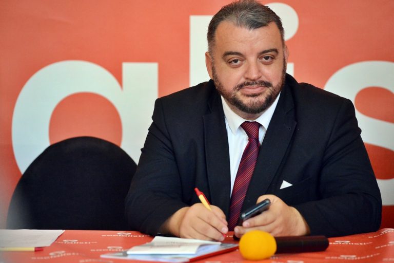 Eduard Chmelár