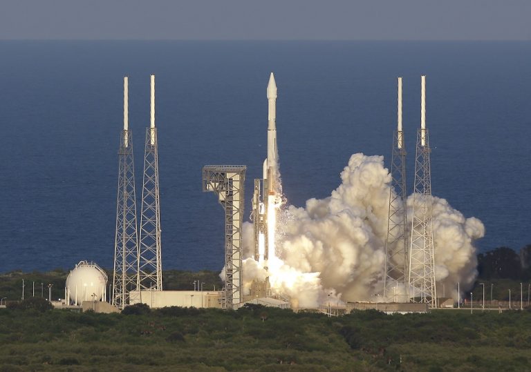 USA NASA sonda OSIRIS-REx štart let asteroid Bennu