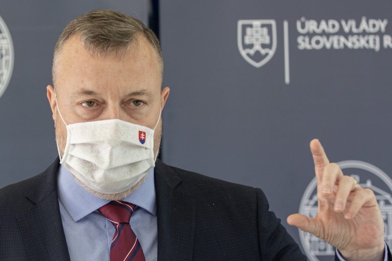 Milan Krajniak, minister, financie, pomoc