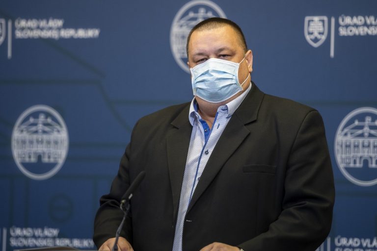 Ján Mikas, hlavný hygienik, testovanie, presviedčanie, ľudia