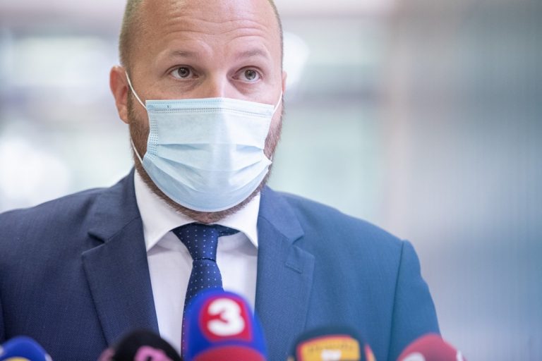 Jaroslav Naď, minister, Obrana