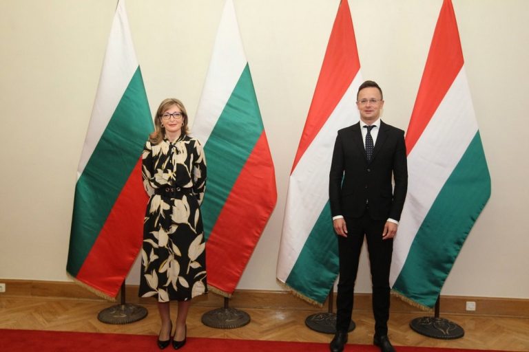 Ekaterina Zacharievová, Bulharsko, Peter Szijjarto, Maďarsko