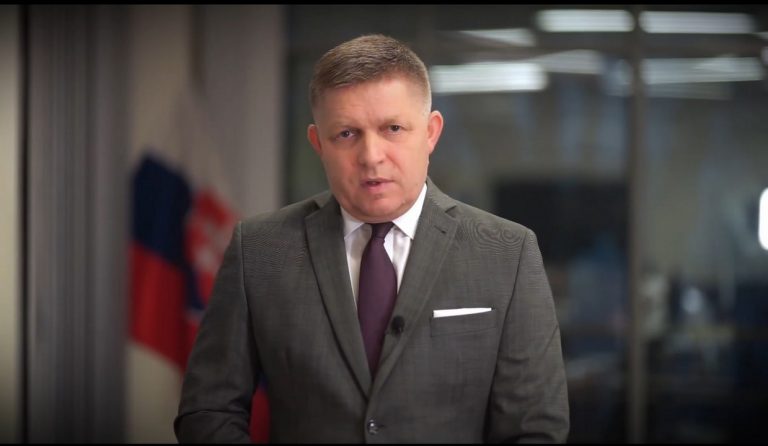 Robert Fico, reakcia, testovanie
