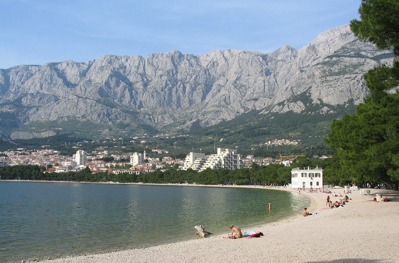 Chorvátsko Makarska pláž more dovolenka