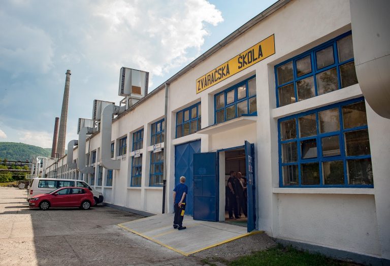 Otvorenie novej Zváračskej školy v Detve