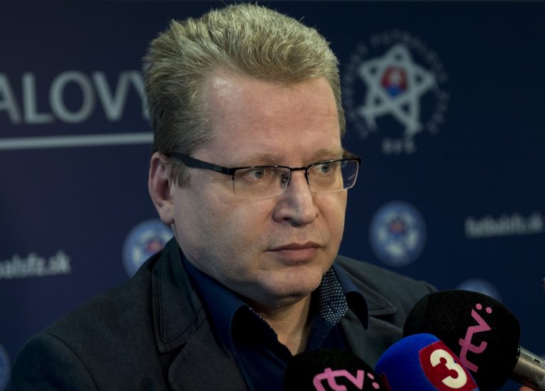 Juraj Čurný, testovanie, premiér