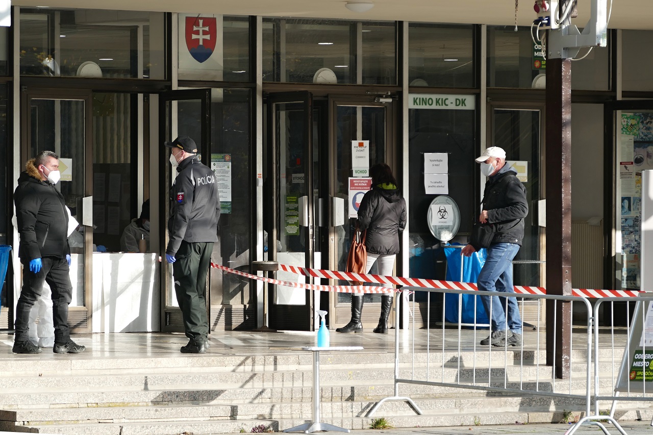 Testovanie antigénovými testami v Čadci