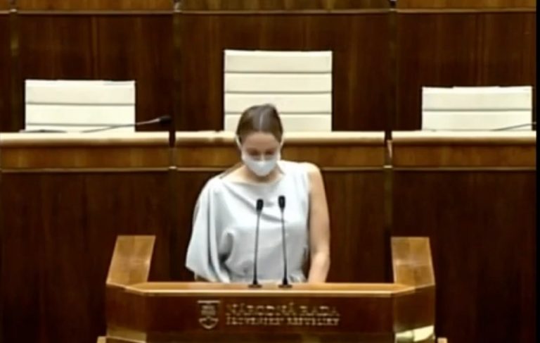 Romana Tabák