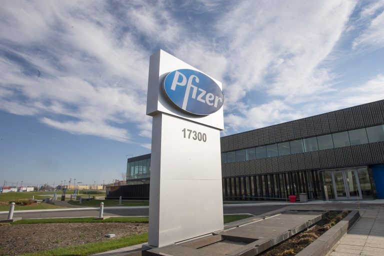 logo americká farmaceutická spoločnosť Pfizer