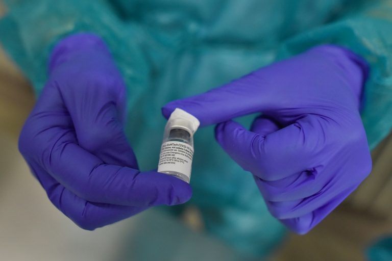 vakcína covid korona pfizer