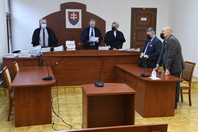 Vyhlásenie rozsudku v kauze Veľký Slavkov