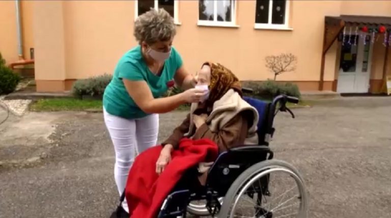 dôchodkyňa, koronavírus