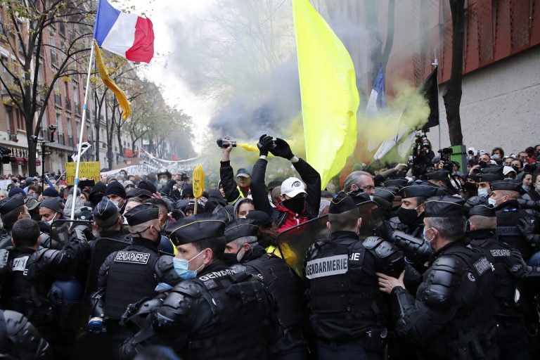 protest v Paríži