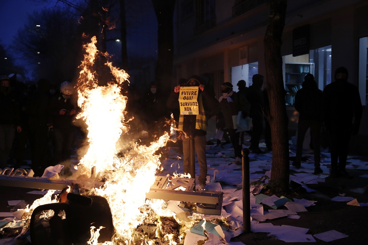 protest v Paríži