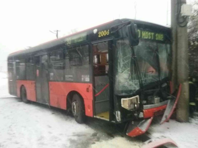 nehoda autobusu