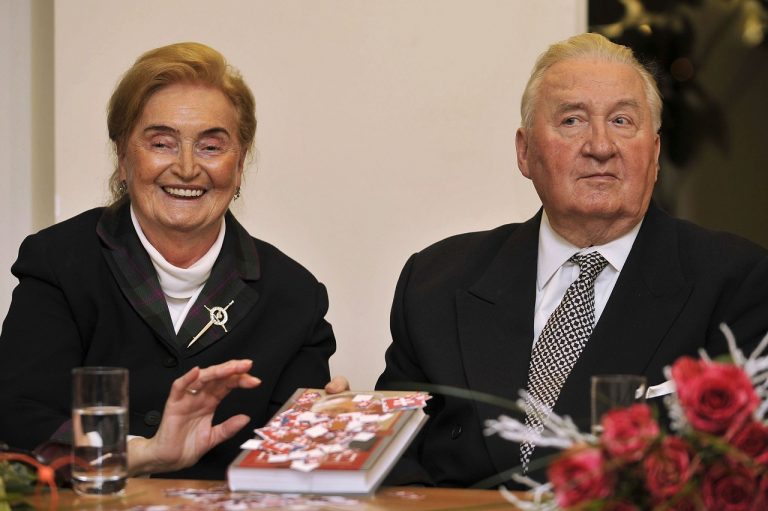 exprezident Kováč, Kováčová Emília