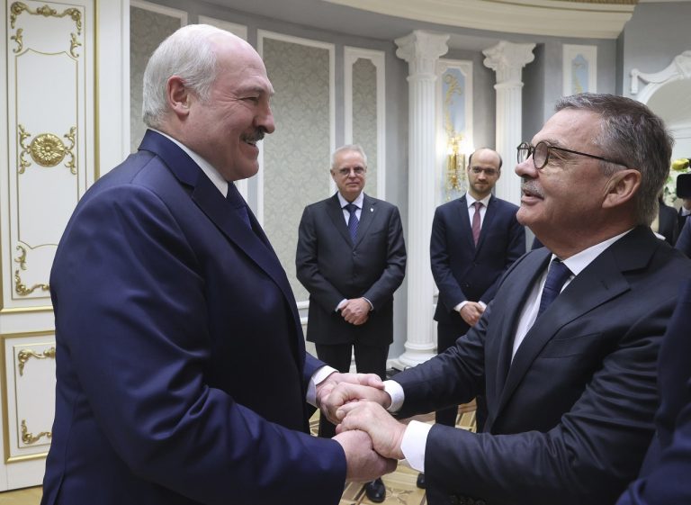 René Fasel , Alexandr Lukašenko