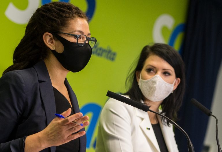 Lucia Ďuriš Nicholsonová, Jana Bittó Cigániková