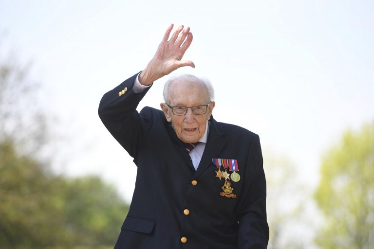 Zomrel 100- ročný veterán Tom Moore