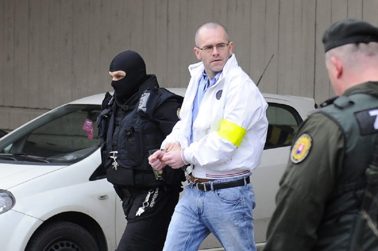 eskorta člen piťovcov