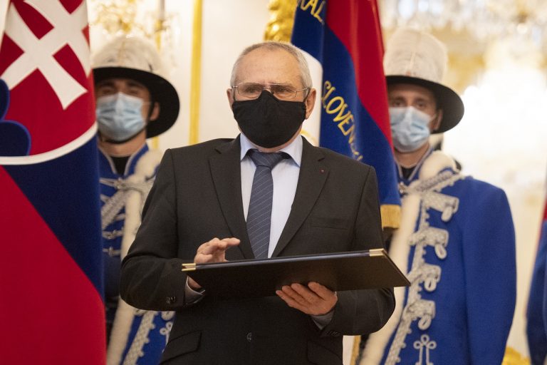 V. Krčméry, M. Kňažko a J. Budaj sú laureátmi štátnej ceny J. M. Hurbana
