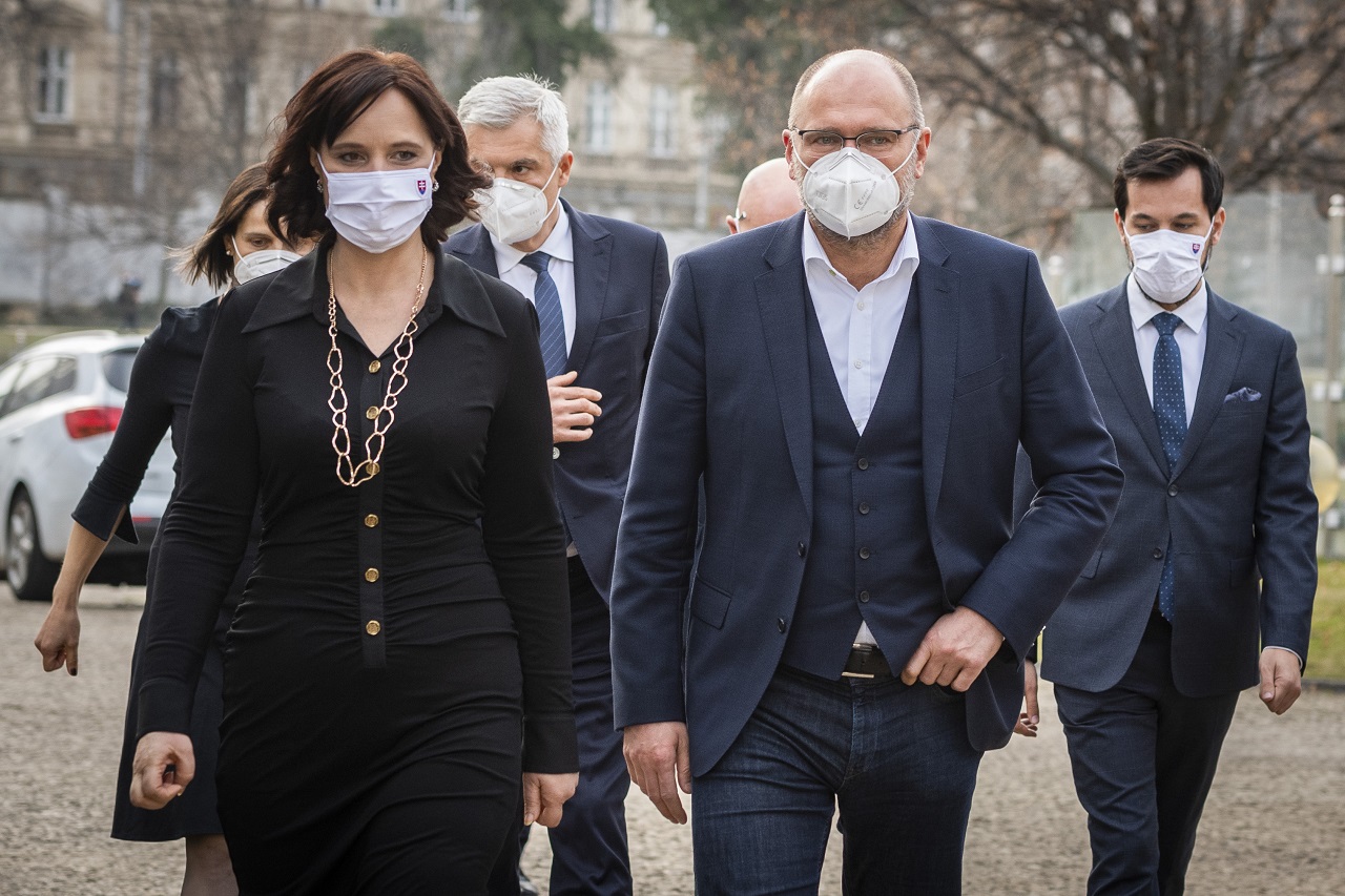 Odchod predstaviteľov SaS a Za ľudí z Prezidentského paláca