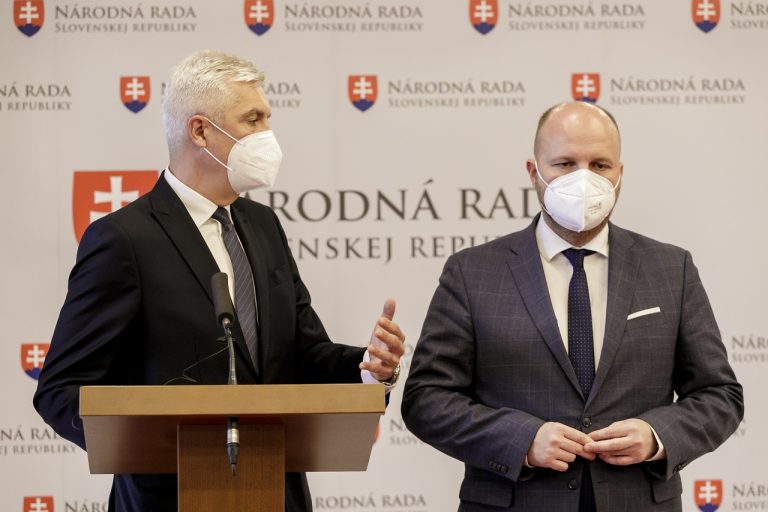 Korčok, Naď