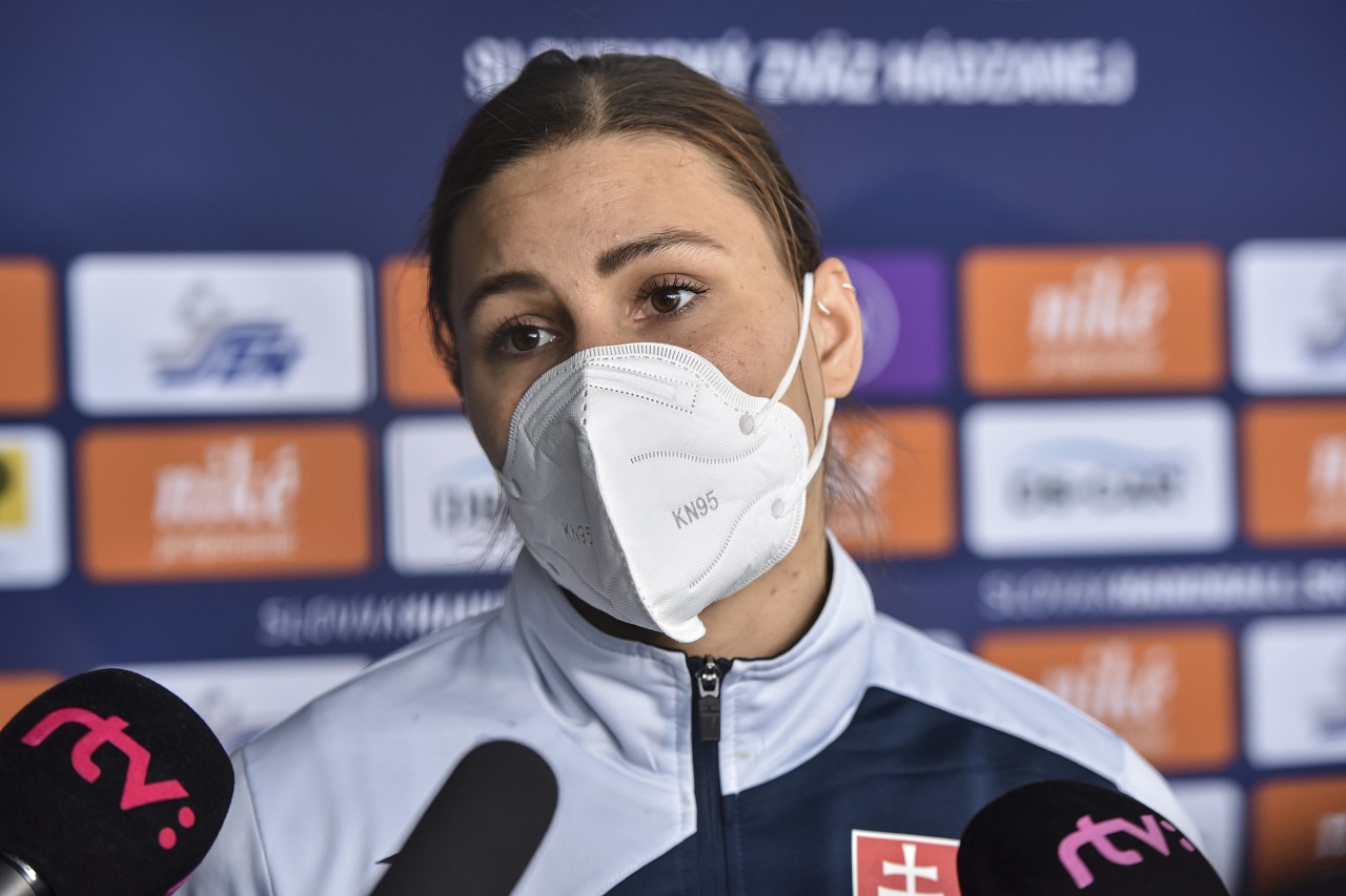 Karin Bujnochová