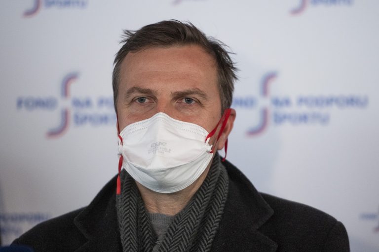 Karol Kučera tlačová konferencia k podpore profesionálnych portových klubov v súvislosti s Covid-19