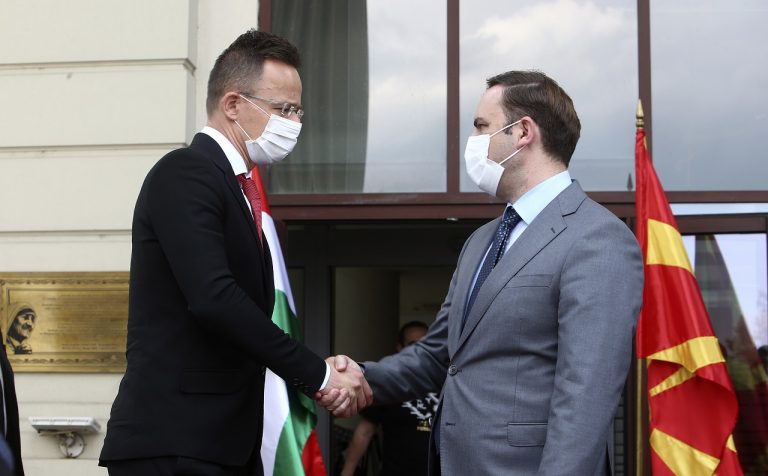 Péter Szijjártóa Bujar Osmani