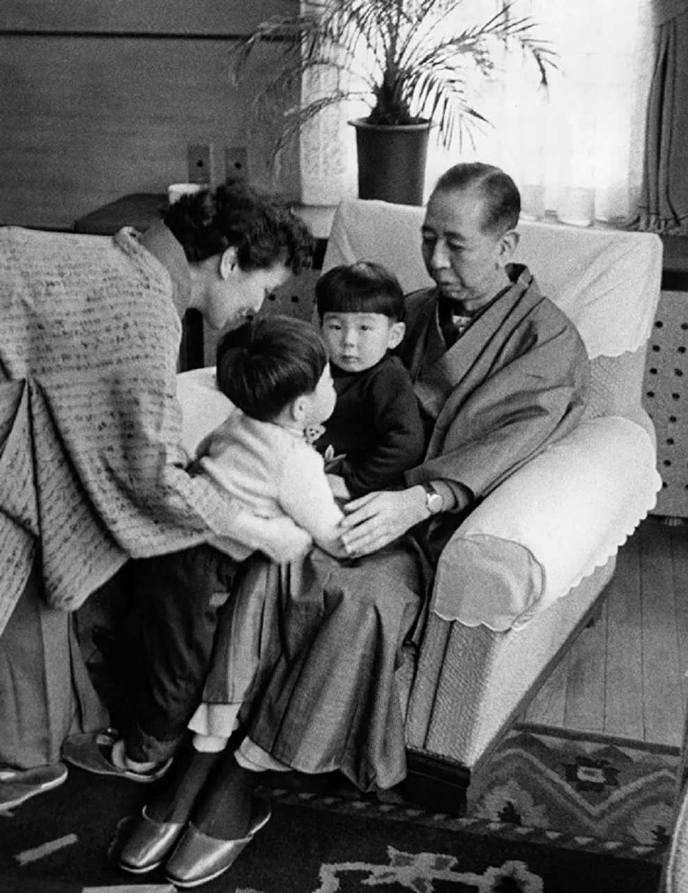 bývalý japonský premiér Nobusuke Kiši