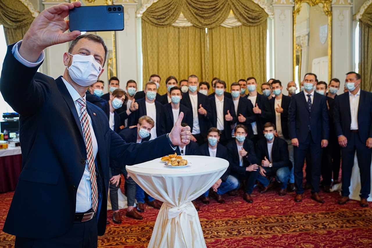 Premiér SR a hokejisti 